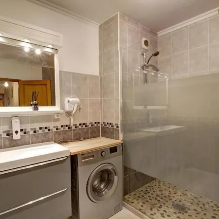 La Petite Plenitude Apartamento *